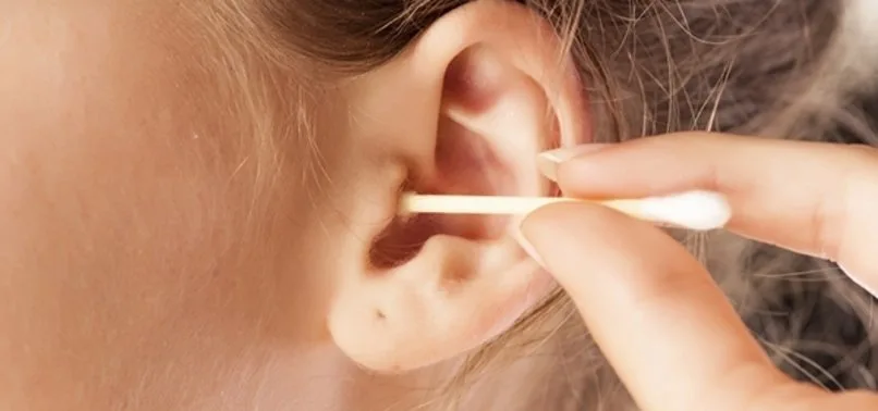 Kulak Kiri Ve Temizliği